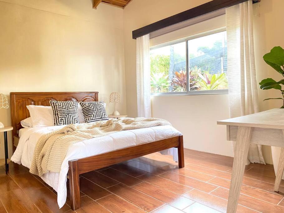Astonishing View At Poas Volcano Slopes: Casa Lili Holiday home